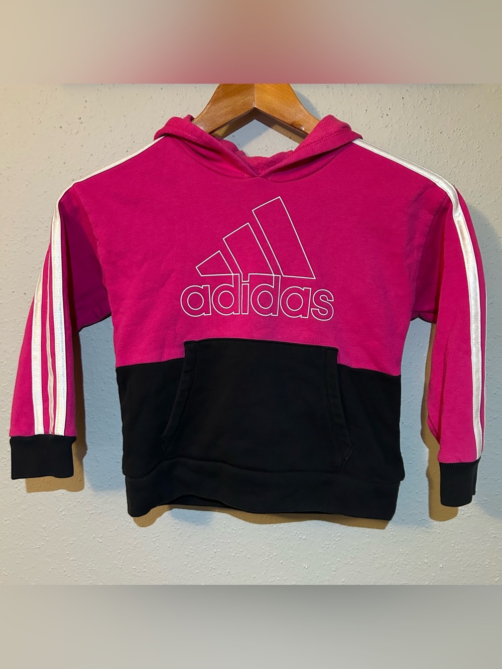 Adidas US 6 Girls Pink Black Colorblock Logo Hoodie